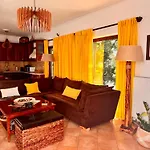 Сasa de vacaciones Jasmine Place *