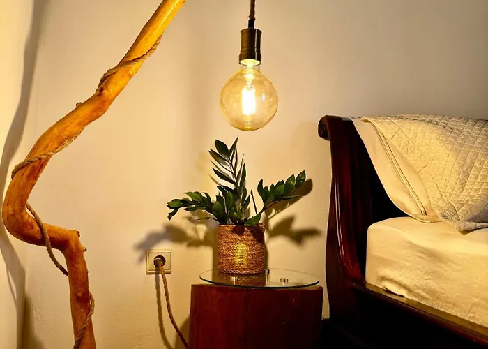 Jasmine Place * Calamata