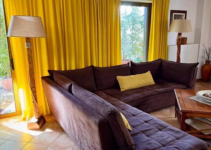 Jasmine Place * Calamata